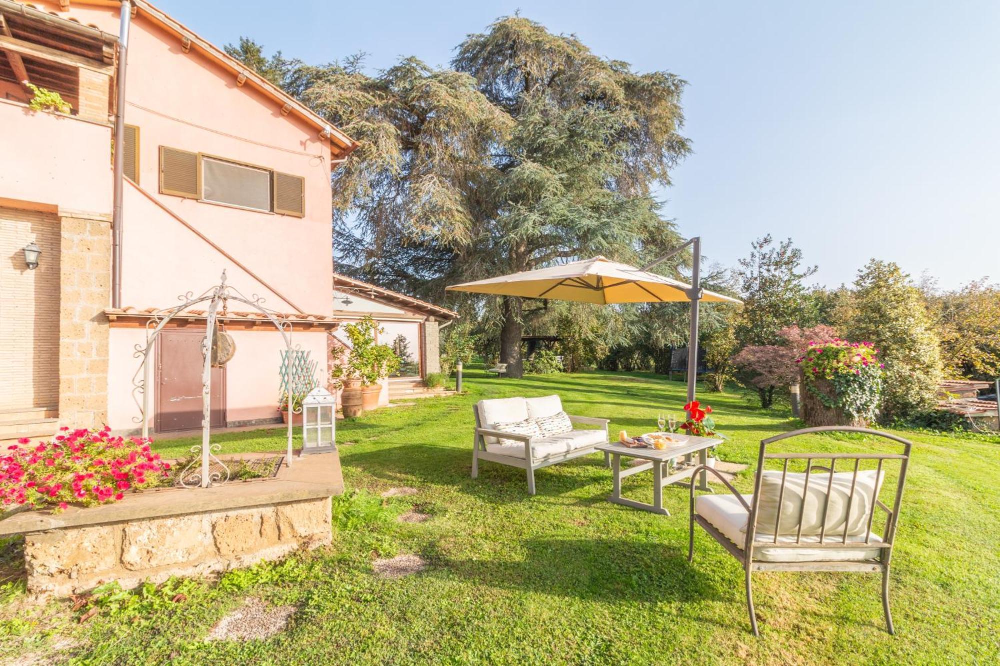 Ai Due Cedri Guest House Capranica Exterior photo