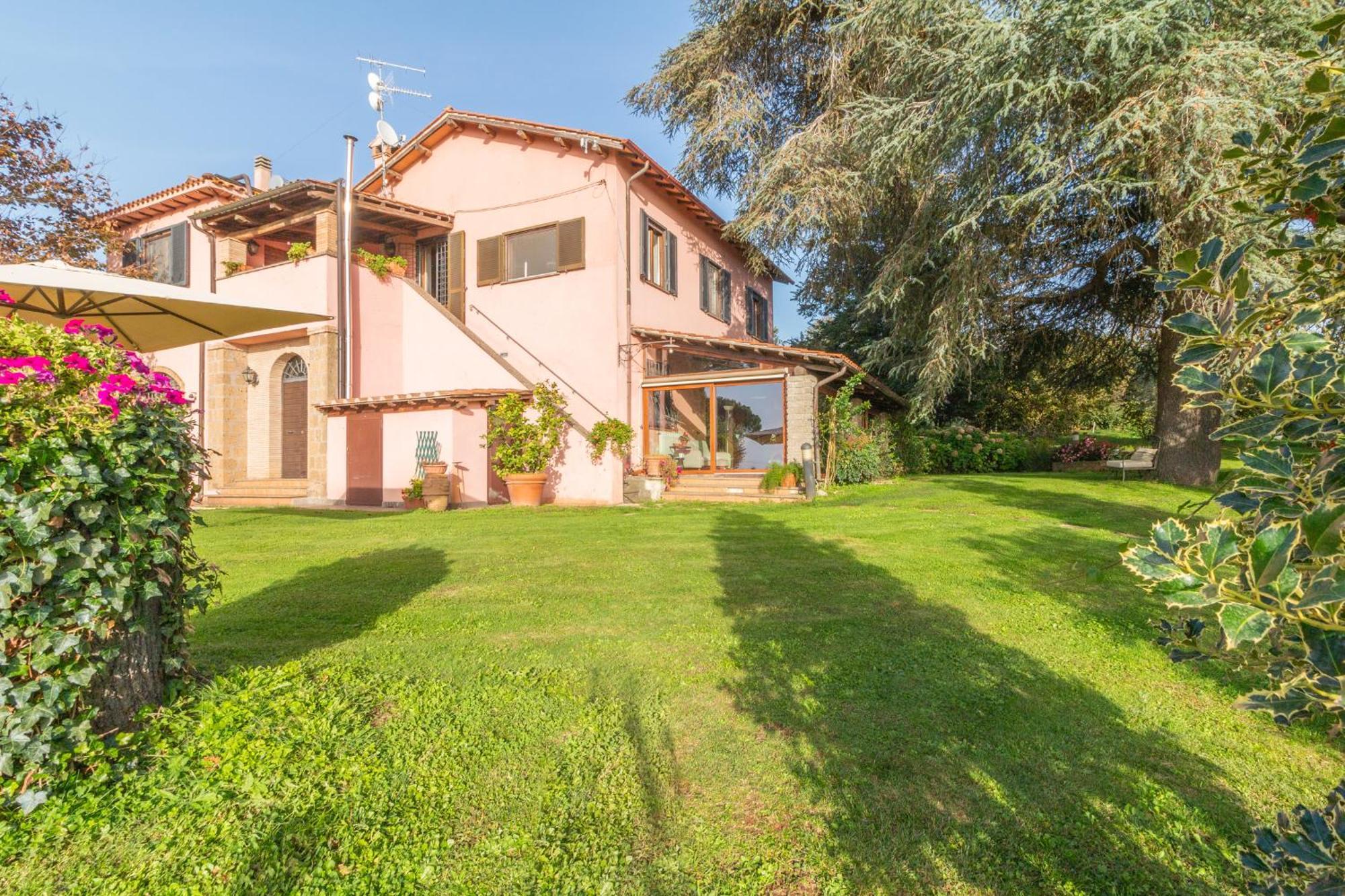Ai Due Cedri Guest House Capranica Exterior photo
